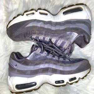 Air Max 95 LX Gunsmoke Grey